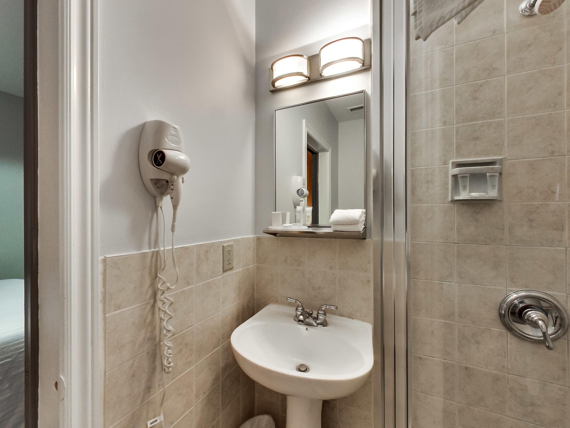 Isabella Hotel & Suites Toronto Kültér fotó